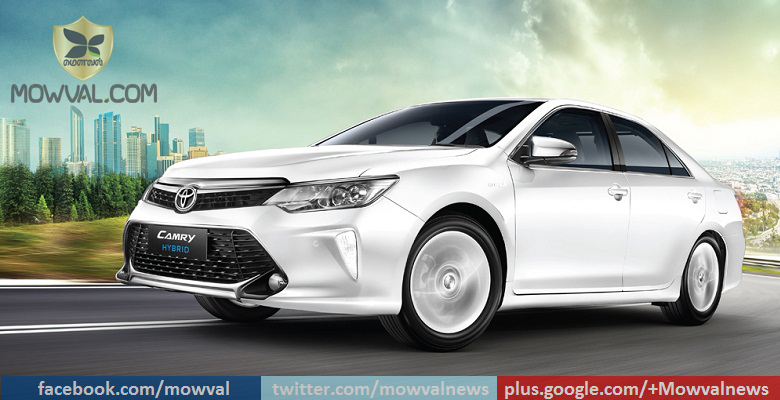 2017 Toyota Camry Hybrid Launched At Starting Price Of Rs 31.98 Lakh